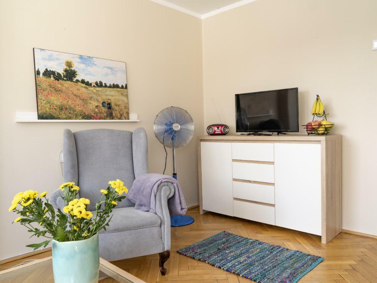 شقة Apartament Chmielna 35 وارسو المظهر الخارجي الصورة